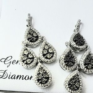 Sold them👏🏻👏🏻👏🏻🥂Diamond Chandelier Earrings